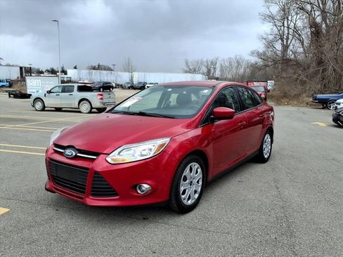 Used 2012 Ford Focus SE image 3