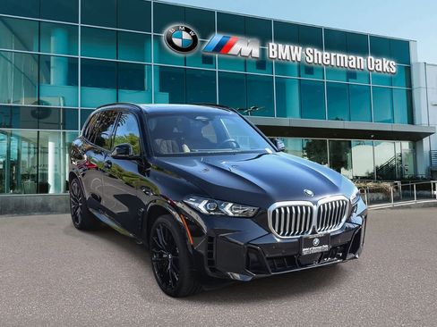 Used 2026 BMW X5 sDrive40i w/ M Sport Package RWD image 3