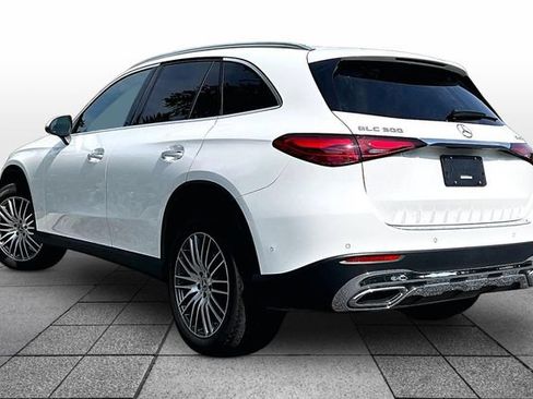 Used 2023 Mercedes-Benz GLC 300 4MATIC image 4