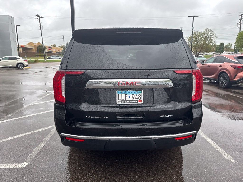 Used 2023 GMC Yukon SLT w/ SLT Luxury Package AWD/4WD image 8