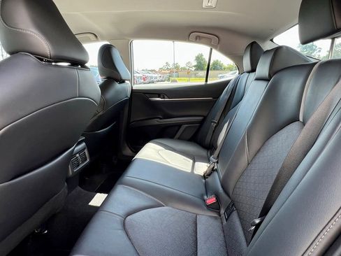Used 2023 Toyota Camry XSE image 19