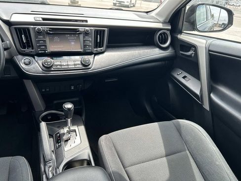 Used 2018 Toyota RAV4 XLE image 19