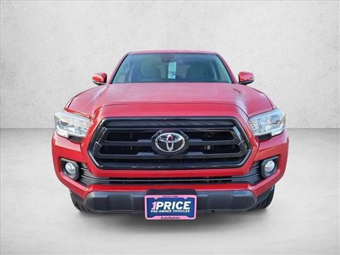 Used 2022 Toyota Tacoma SR5 w/ Technology Package RWD image 2