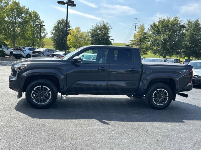 Used 2024 Toyota Tacoma TRD Sport w/ TRD Sport Upgrade Package AWD/4WD image 7