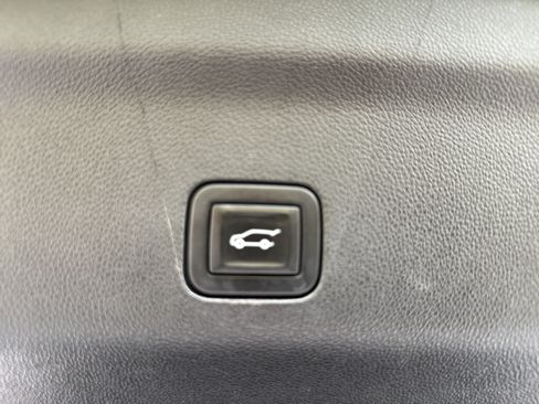 Used 2021 Cadillac Escalade Sport w/ Driver Assist Tech Package RWD image 39