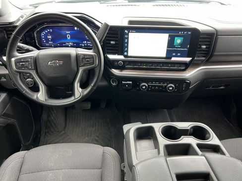 Used 2023 Chevrolet Silverado 1500 RST w/ Z71 Off-Road Package AWD/4WD image 3