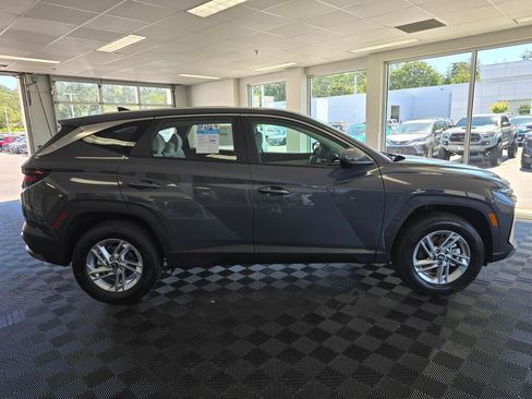 New 2026 Hyundai Tucson SE AWD/4WD image 2