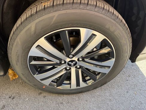 New 2025 Mitsubishi Outlander Sport ES image 9