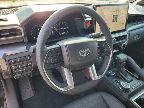 Used 2026 Toyota Tacoma TRD Off-Road w/ TRD Off Road Premium Package AWD/4WD image 28