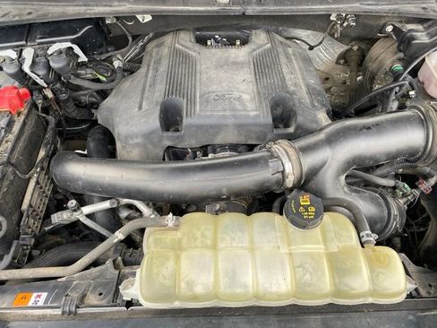 Used 2020 Ford Expedition XLT w/ Equipment Group 201A image 20