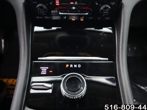 Used 2024 Jeep Grand Cherokee Limited w/ Black Appearance Package image 28