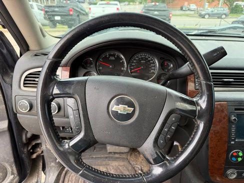 Used 2008 Chevrolet Silverado 3500 LTZ w/ EZ-Lift Tailgate Package AWD/4WD image 15