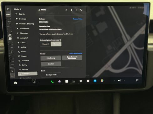 Used 2022 Tesla Model X image 29