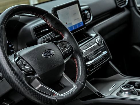 Used 2022 Ford Explorer ST-Line w/ Class IV Trailer Tow Package image 19