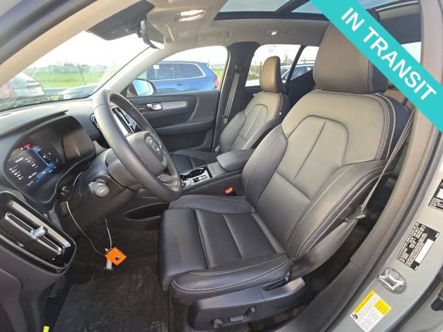 Used 2026 Volvo XC40 B5 Plus AWD/4WD image 2