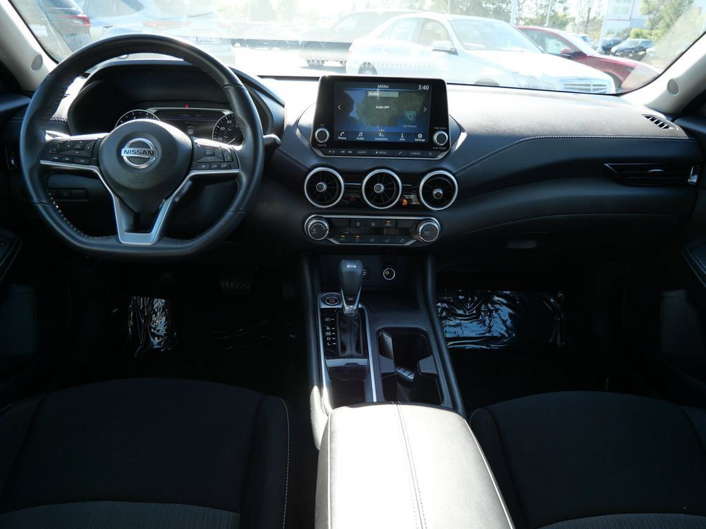 Used 2022 Nissan Sentra SV FWD image 13