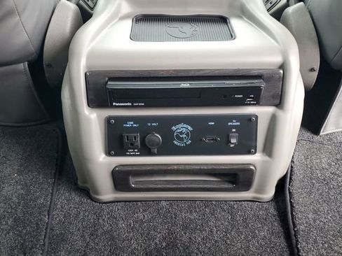 Used 2024 GMC Savana 2500 RWD image 25