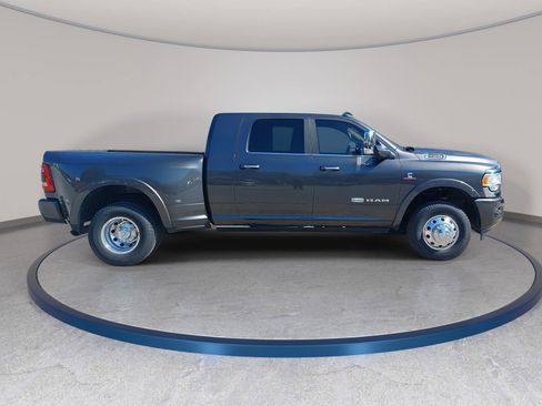 Used 2022 RAM 3500 Limited AWD/4WD image 4