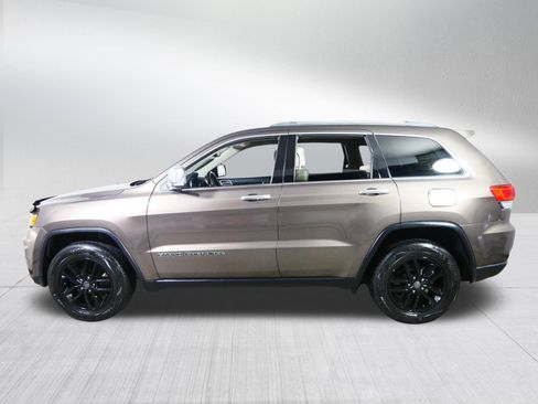 Used 2019 Jeep Grand Cherokee Limited AWD/4WD image 4