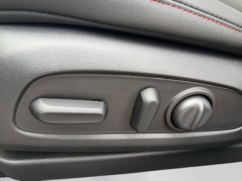 New 2026 Chevrolet Trax RS w/ Sunroof Package image 16