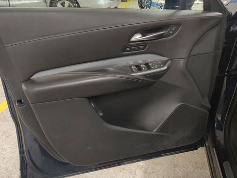 Used 2020 Cadillac XT4 Premium Luxury w/ Cold Weather Package image 17