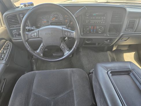 Used 2007 GMC Sierra 2500 SLE w/ Heavy-Duty Power Package image 16