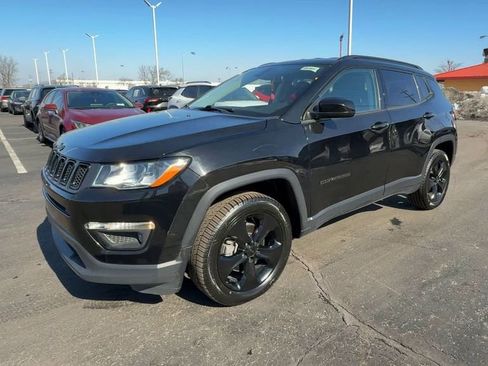 Used 2020 Jeep Compass Latitude image 4