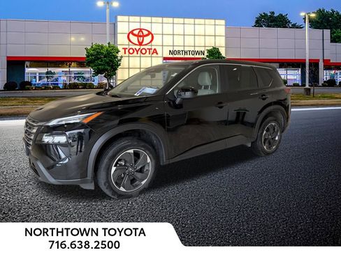 Used 2024 Nissan Rogue SV image 1