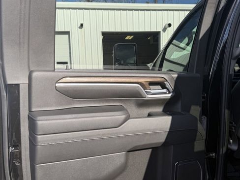 Used 2024 Chevrolet Silverado 2500 LT w/ All Star Edition image 21