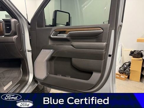 Used 2024 Chevrolet Silverado 2500 High Country w/ High Country Premium Package image 30