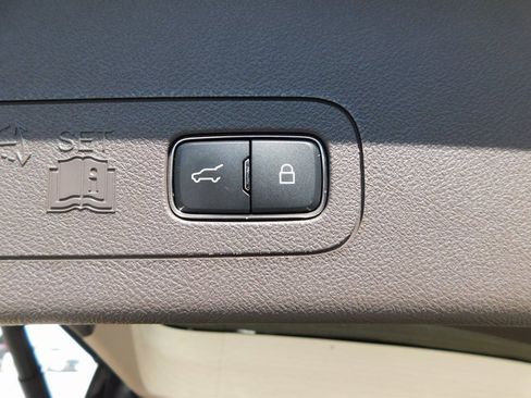 Used 2023 Lincoln Aviator Grand Touring w/ Elements Package Plus image 23