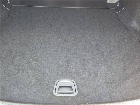 Used 2023 Mercedes-Benz C 300 Sedan image 6