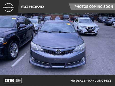 Used 2012 Toyota Camry SE w/ Convenience Pkg FWD image 1