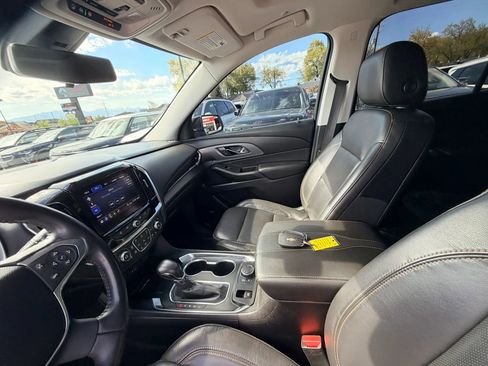 Used 2021 Chevrolet Traverse Premier w/ Redline Edition AWD/4WD image 12