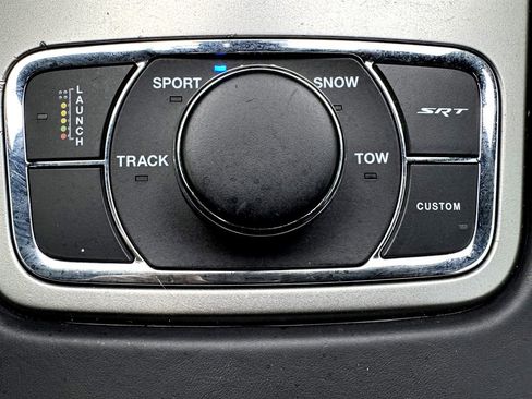 Used 2017 Jeep Grand Cherokee SRT image 29