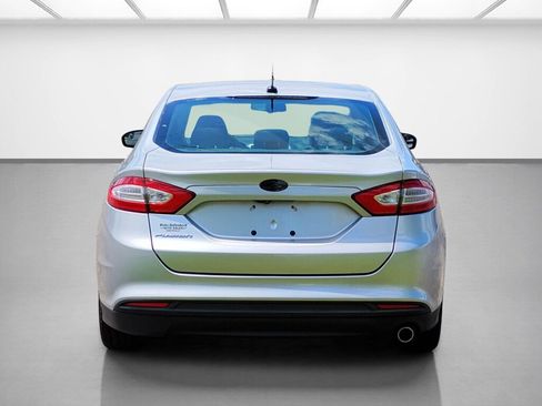 Used 2016 Ford Fusion S FWD image 4