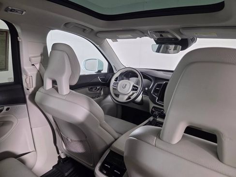 Used 2020 Volvo XC90 T5 Momentum w/ Protection Package FWD image 32