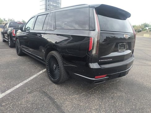 Certified 2022 Cadillac Escalade ESV Sport w/ Touring Package image 2