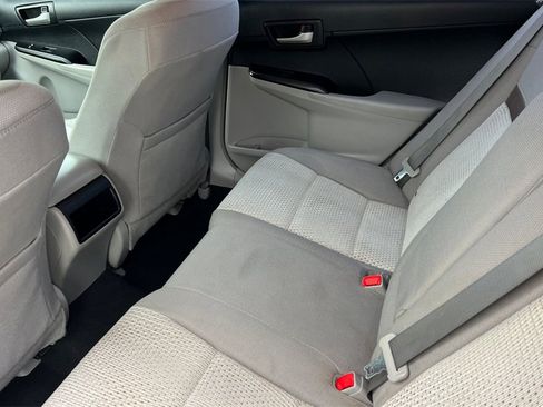 Used 2013 Toyota Camry LE image 15