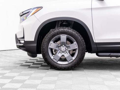 Used 2025 Honda Ridgeline TrailSport image 38