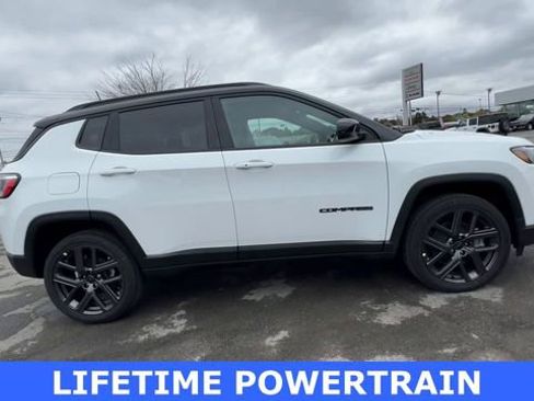 New 2026 Jeep Compass Limited image 9