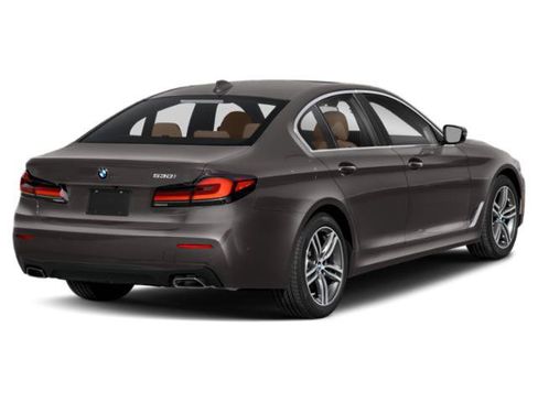 Used 2021 BMW 530i w/ Premium Package RWD image 2