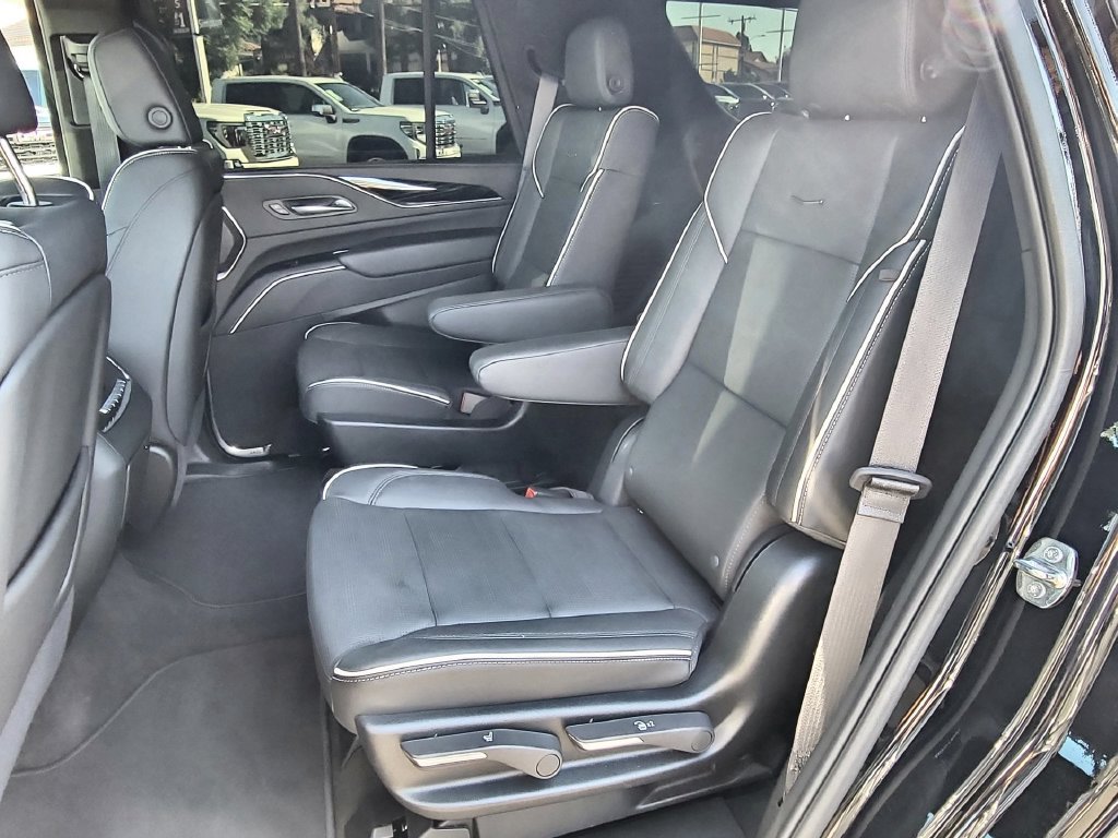 Certified 2024 Cadillac Escalade Sport w/ Touring Package AWD/4WD image 25
