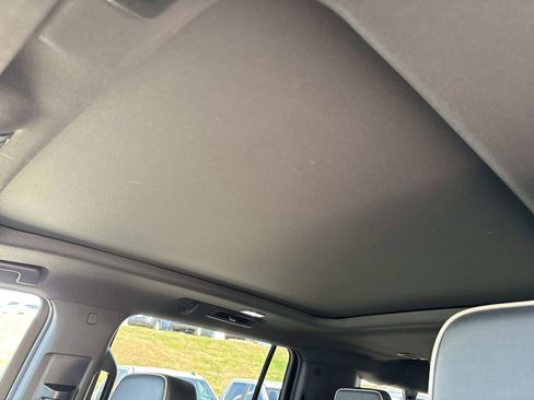 Certified 2023 GMC Yukon XL SLT w/ SLT Premium Package image 16