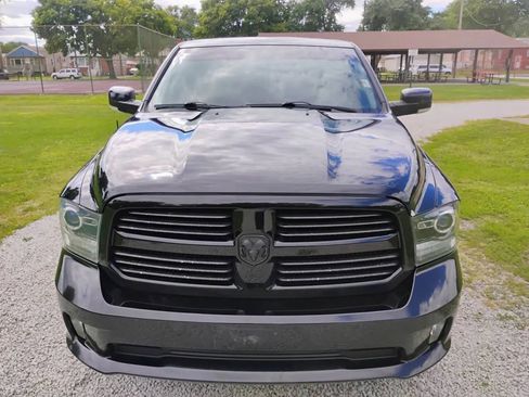 Used 2015 RAM 1500 Sport w/ Comfort Group image 9