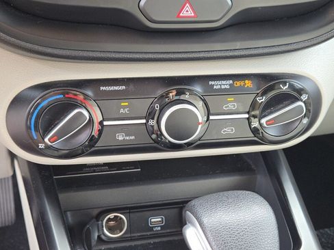 Certified 2021 Kia Soul LX FWD image 22