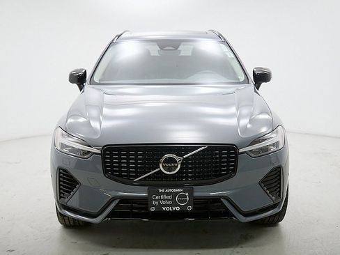 Certified 2023 Volvo XC60 T8 Plus w/ Climate Package image 5