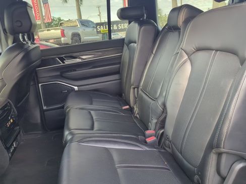 Used 2022 Jeep Wagoneer Series II RWD image 20