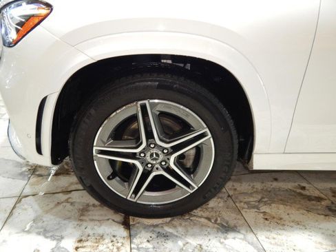Used 2022 Mercedes-Benz GLE 350 4MATIC w/ AMG Line Exterior image 11