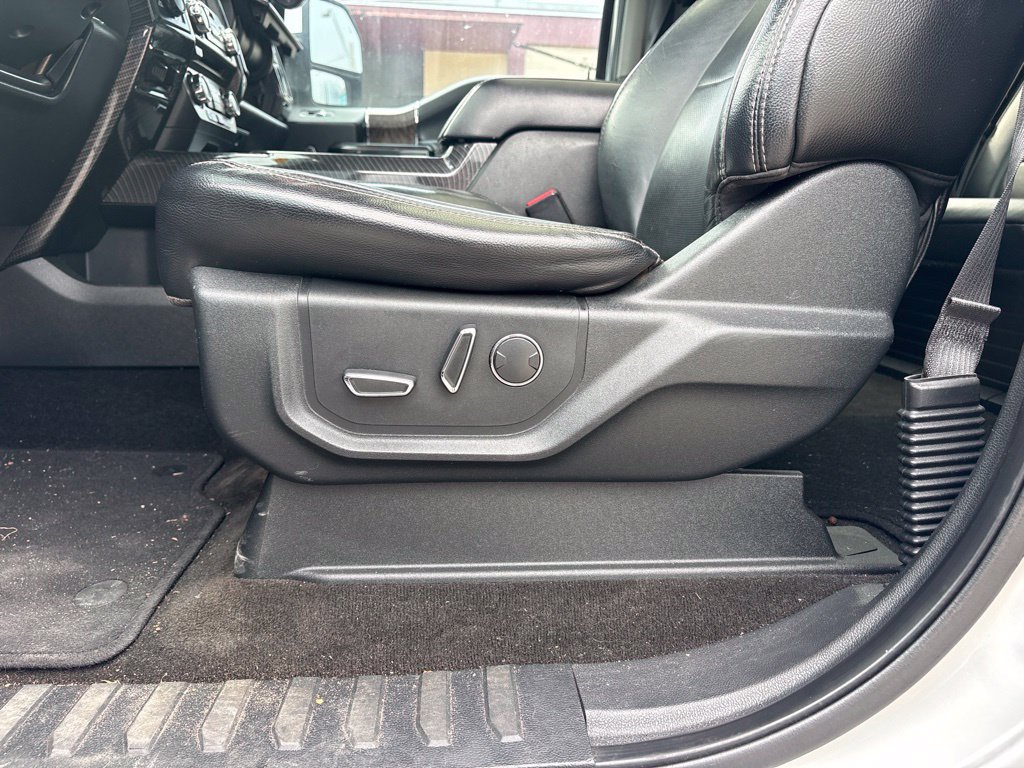 Used 2017 Ford F250 Lariat w/ Lariat Ultimate Package AWD/4WD image 10